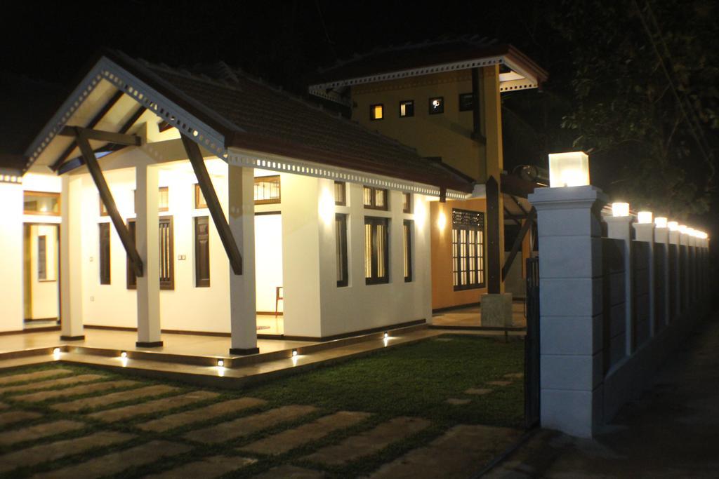 Sayo Villa Kochchikade Exterior foto